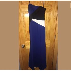 BCBG MAX AZRIA FORMAL DRESS, SIZE 2